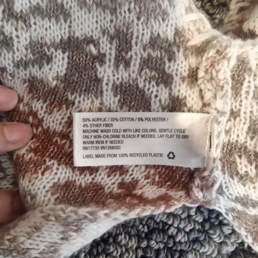 Knox Rose White and Brown Shrug Poncho - Picture 6 of 6